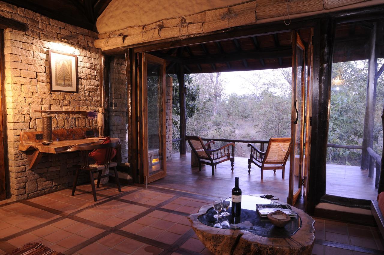 Kanha Earth Lodge Mandlā Kamer foto