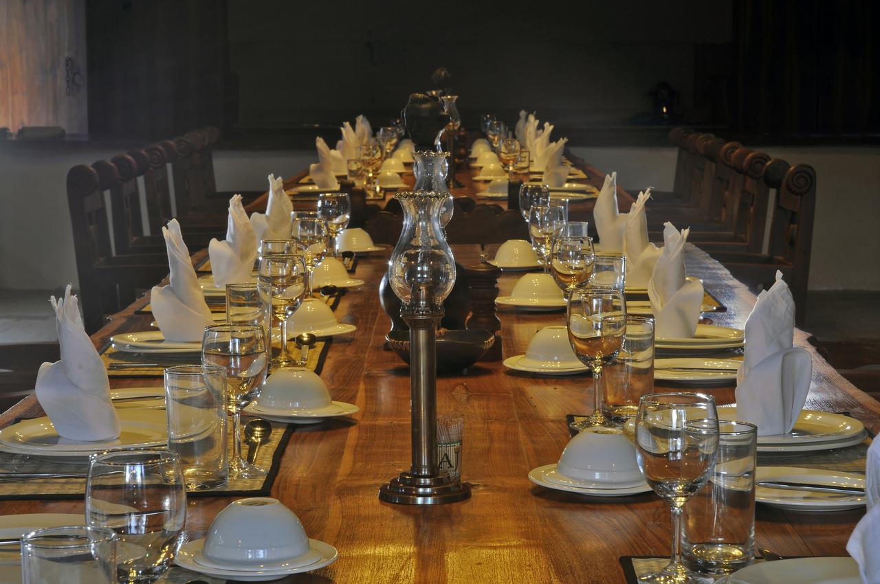 Kanha Earth Lodge Mandlā Buitenkant foto